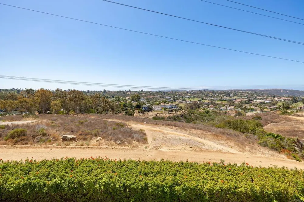 3161 Vista Mar Carlsbad, CA 92009