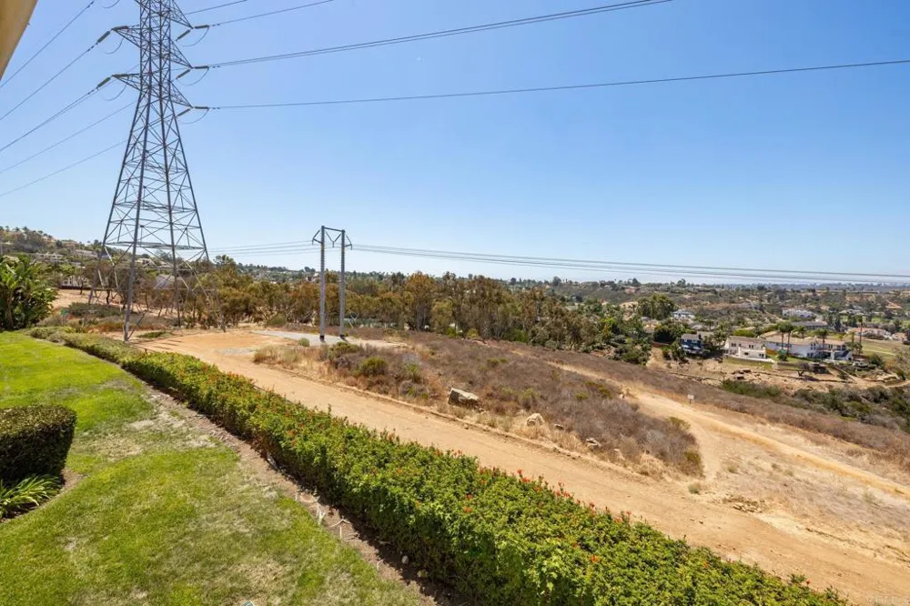 3161 Vista Mar Carlsbad, CA 92009