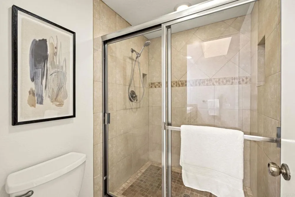 3161 Vista Mar Carlsbad, CA 92009