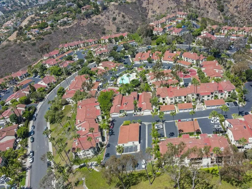 3161 Vista Mar Carlsbad, CA 92009