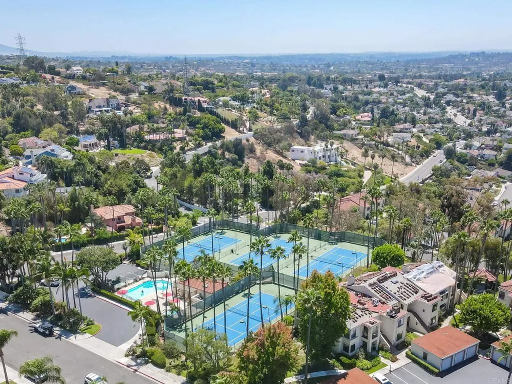 3161 Vista Mar Carlsbad, CA 92009