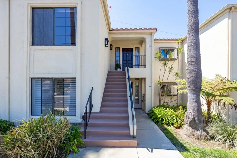3161 Vista Mar Carlsbad, CA 92009