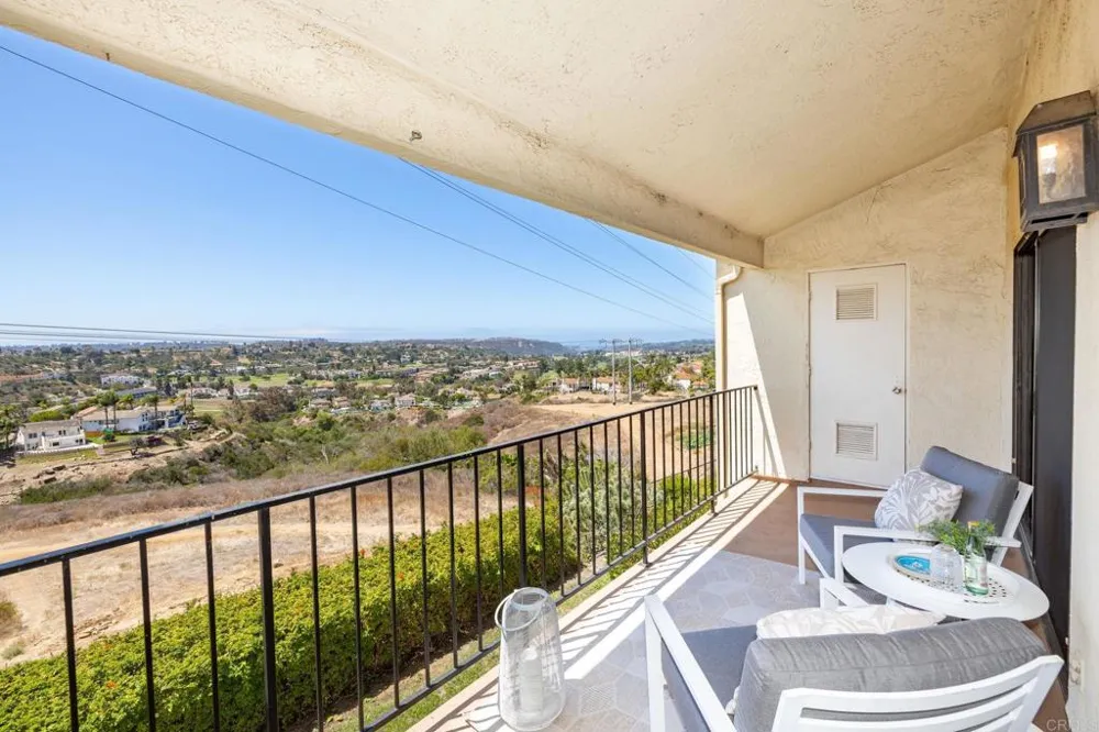 3161 Vista Mar Carlsbad, CA 92009