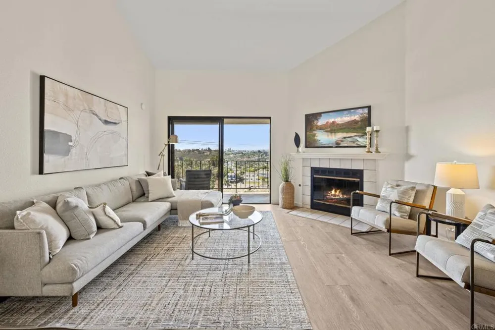 3161 Vista Mar Carlsbad, CA 92009