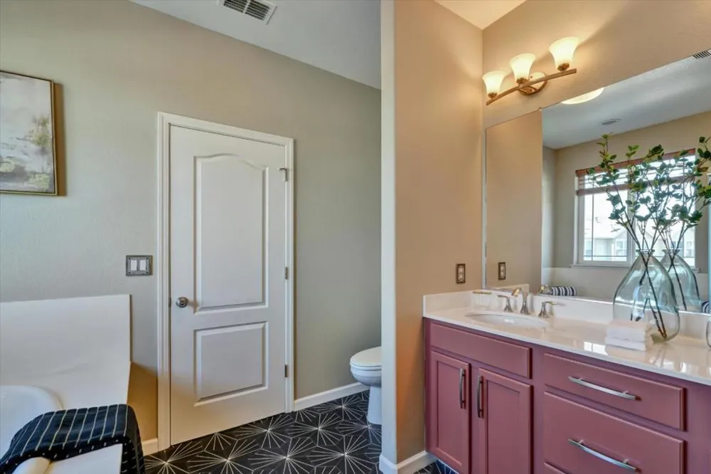 155 Sapphire Lane Morgan Hill, CA 95037
