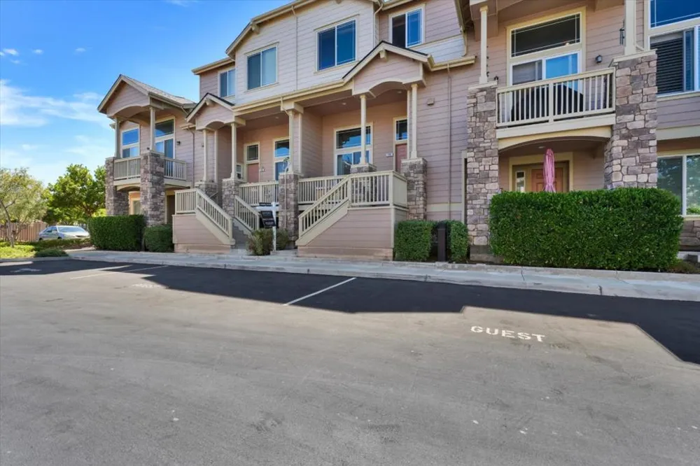 155 Sapphire Lane Morgan Hill, CA 95037