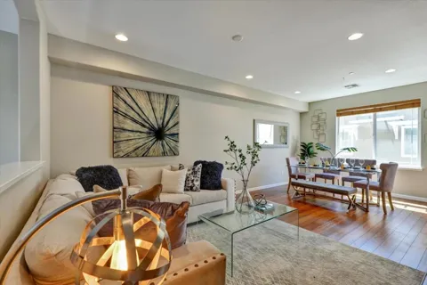 155 Sapphire Lane