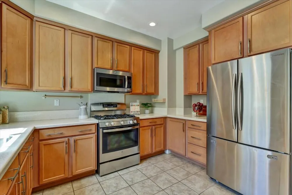 155 Sapphire Lane Morgan Hill, CA 95037