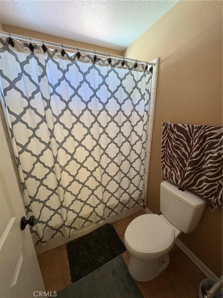 17905 Luna Court Riverside, CA 92504
