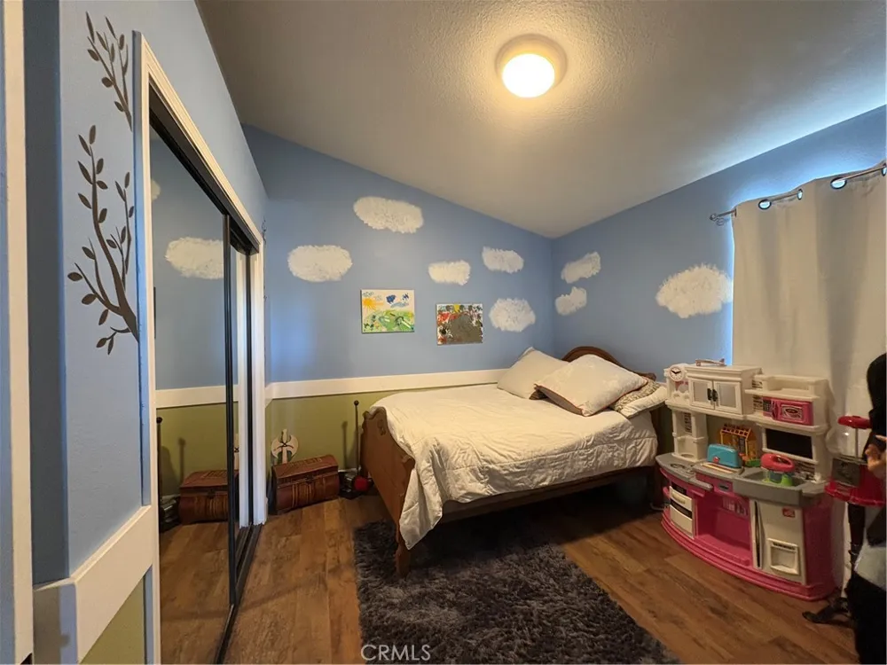 17905 Luna Court Riverside, CA 92504