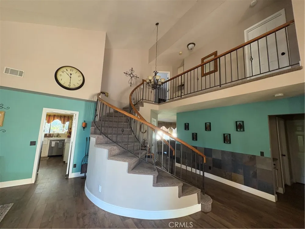 17905 Luna Court Riverside, CA 92504