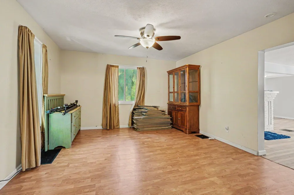 2379 Dumont Lake Road Allegan, MI 49010