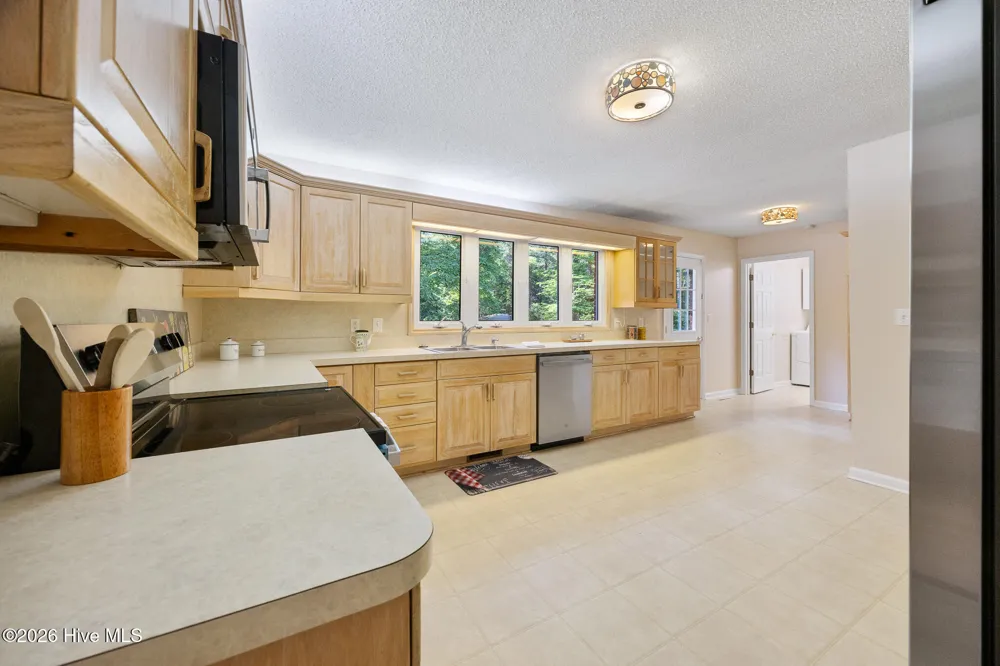 47 Birdie Drive Whispering Pines, NC 28327