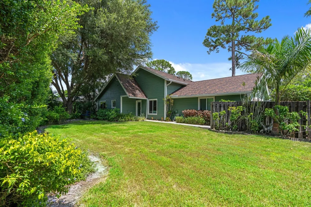 433 Goldenwood Way Wellington, FL 33414