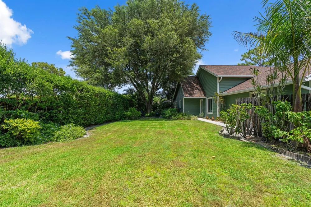 433 Goldenwood Way Wellington, FL 33414