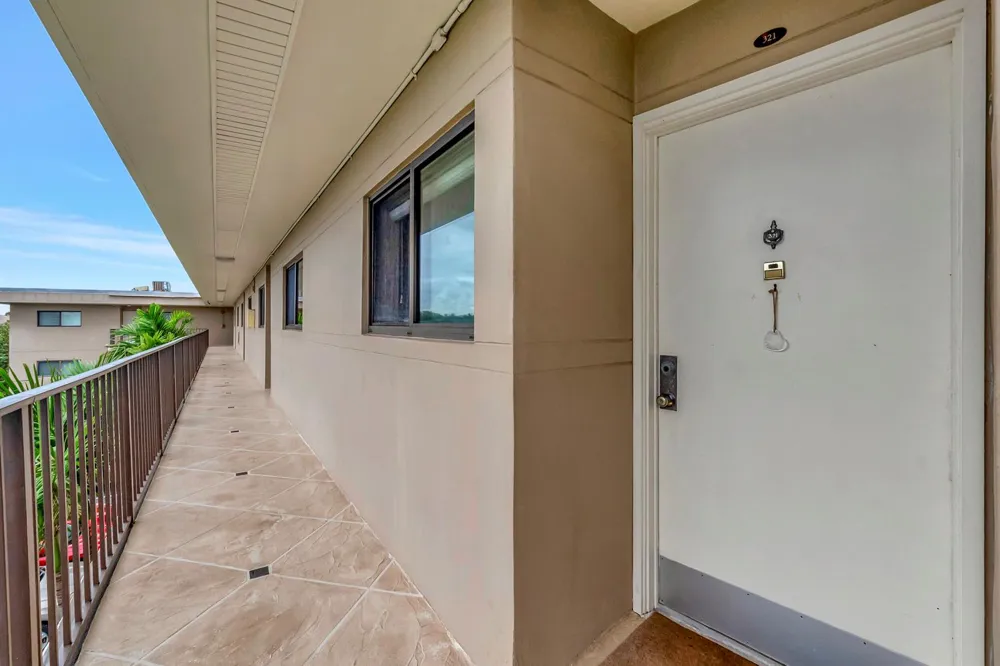 3605 S OCEAN BOULEVARD #321 South Palm Beach, FL 33480