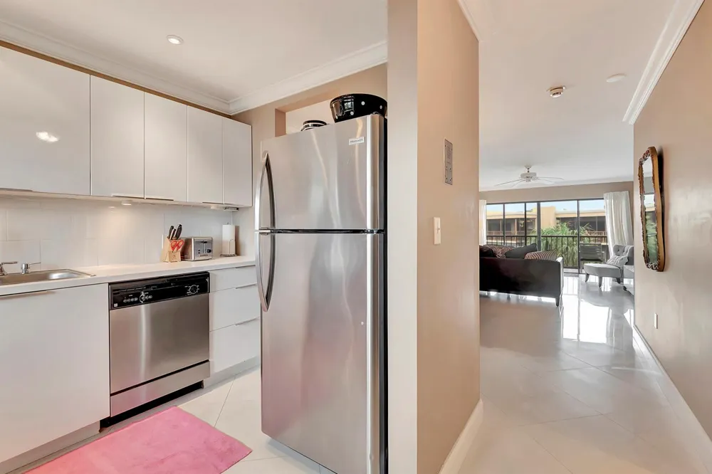 3605 S OCEAN BOULEVARD #321 South Palm Beach, FL 33480