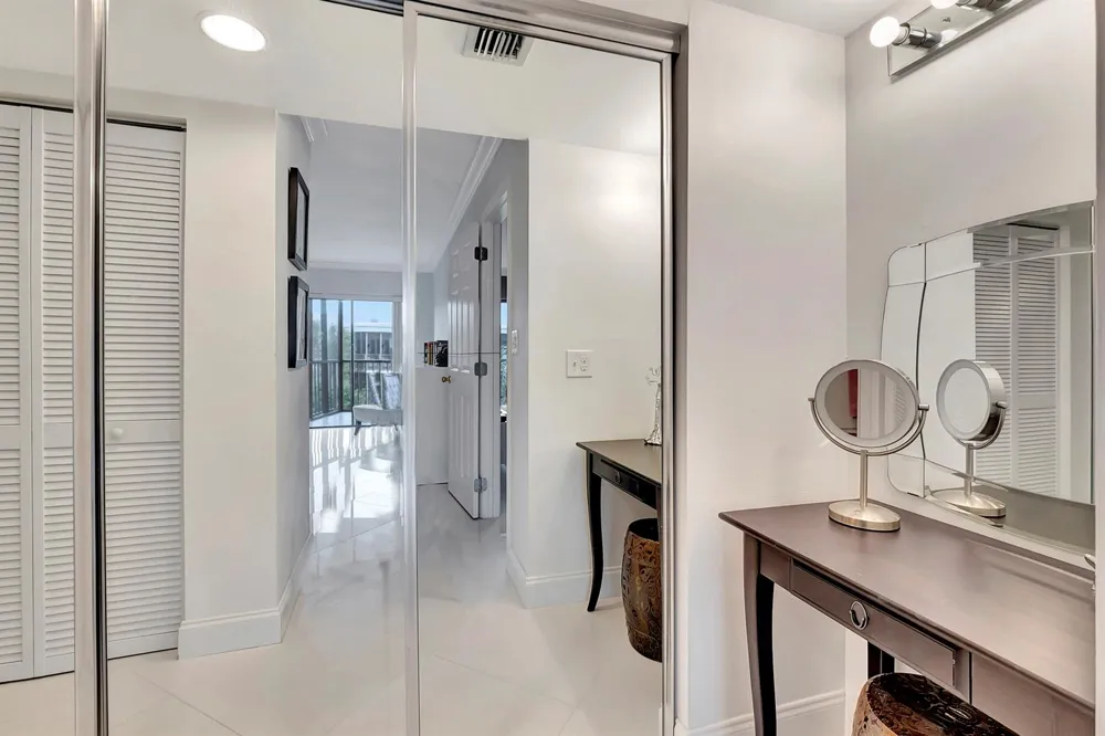 3605 S OCEAN BOULEVARD #321 South Palm Beach, FL 33480