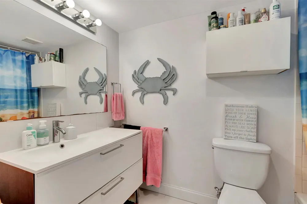 3605 S OCEAN BOULEVARD #321 South Palm Beach, FL 33480