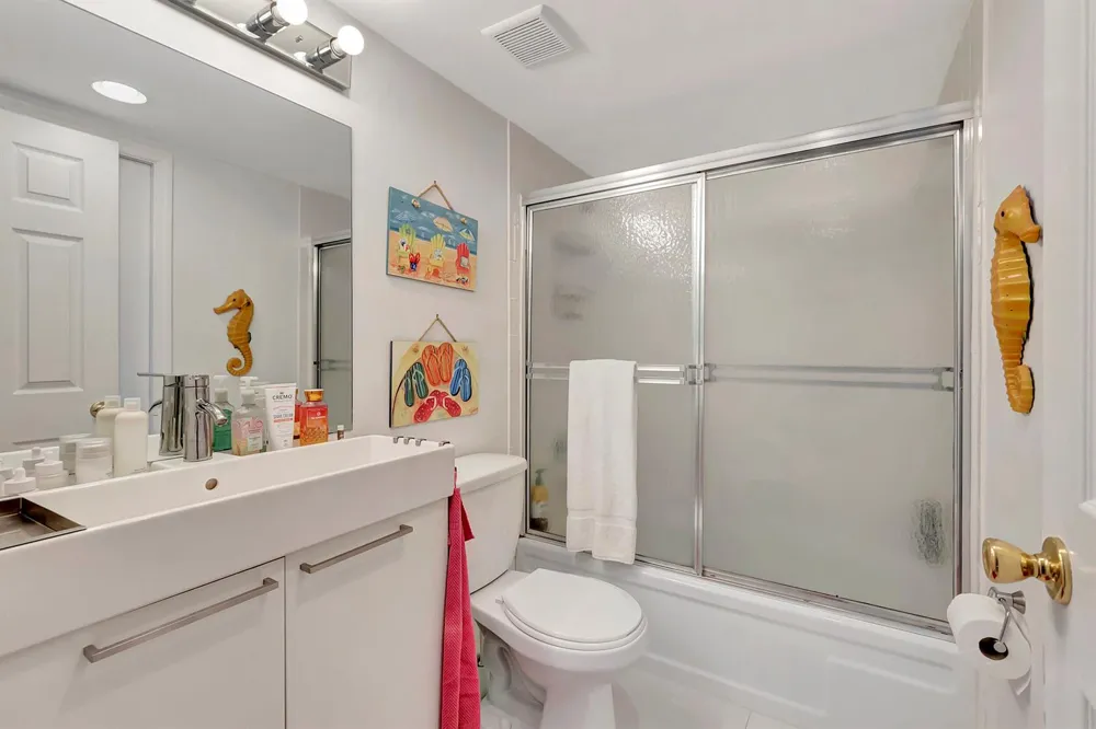 3605 S OCEAN BOULEVARD #321 South Palm Beach, FL 33480