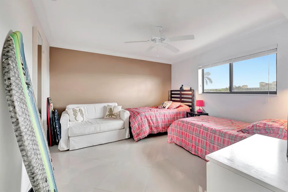 3605 S OCEAN BOULEVARD #321 South Palm Beach, FL 33480