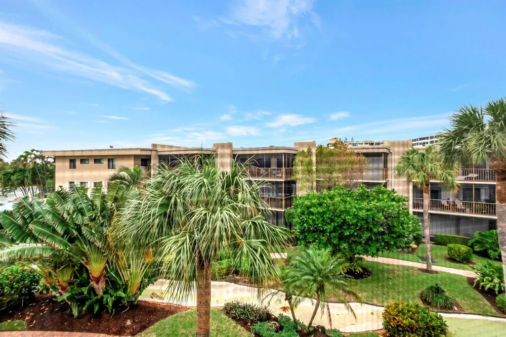 3605 S OCEAN BOULEVARD #321 South Palm Beach, FL 33480