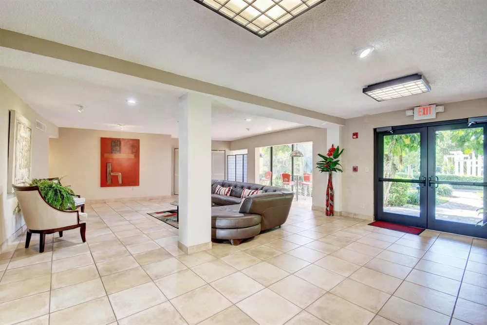 3605 S OCEAN BOULEVARD #321 South Palm Beach, FL 33480