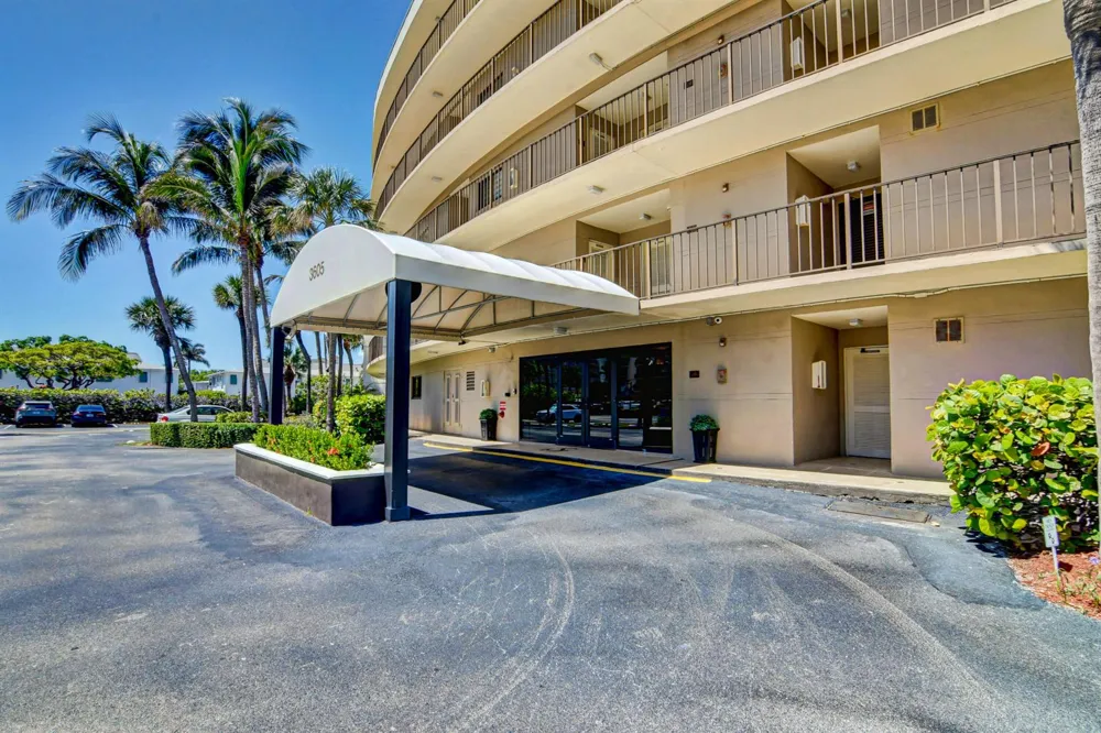 3605 S OCEAN BOULEVARD #321 South Palm Beach, FL 33480