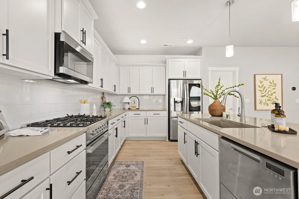 10541 11th Street E Edgewood, WA 98372
