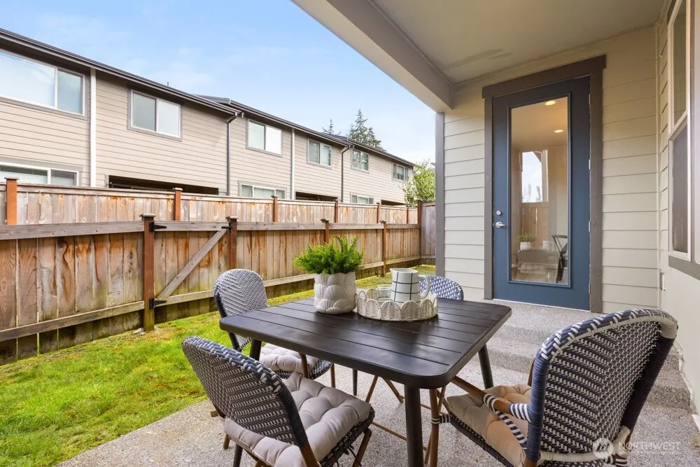 10541 11th Street E Edgewood, WA 98372