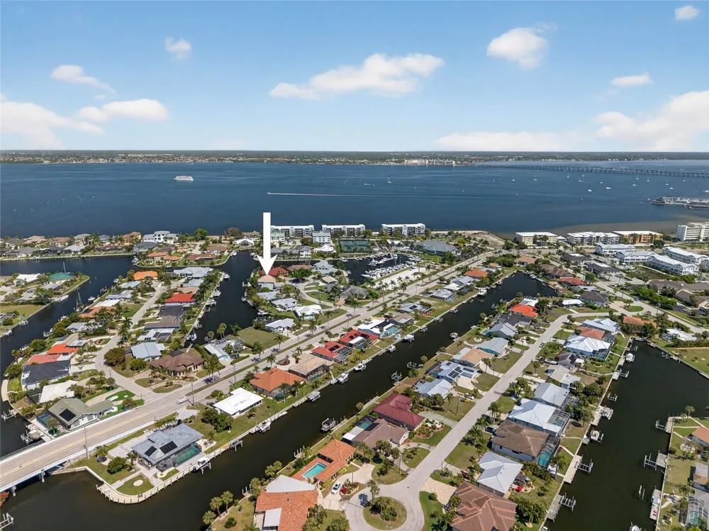 125 DONNA COURT Punta Gorda, FL 33950
