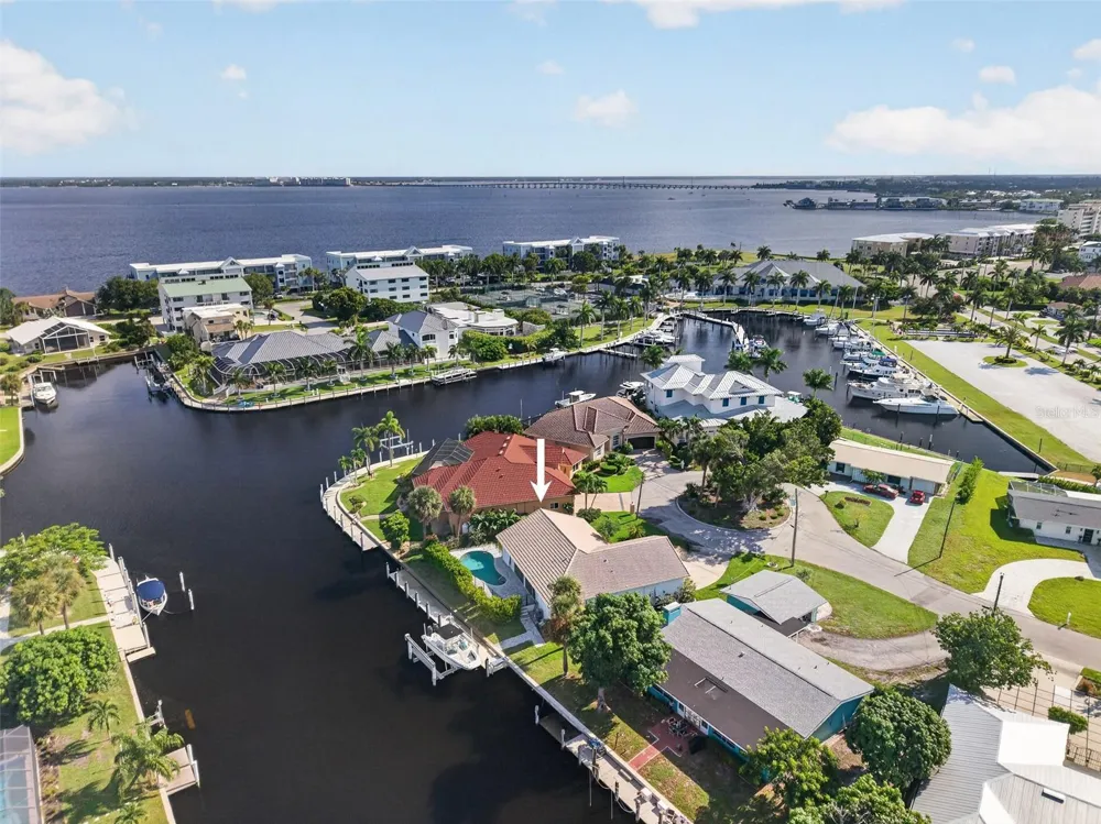 125 DONNA COURT Punta Gorda, FL 33950