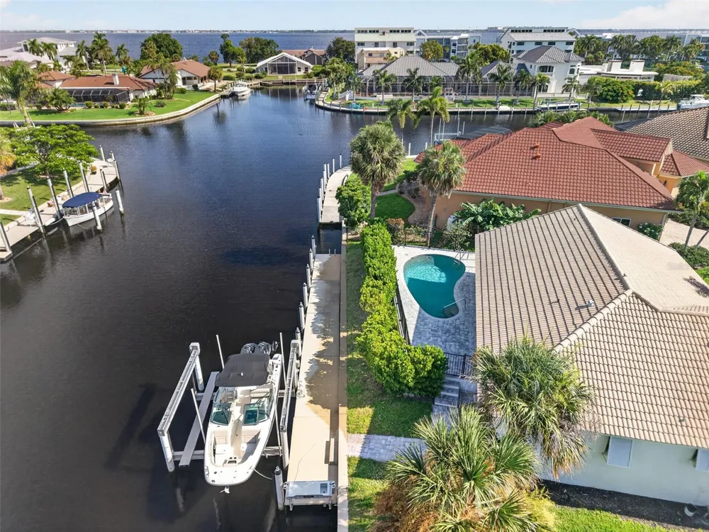 125 DONNA COURT Punta Gorda, FL 33950
