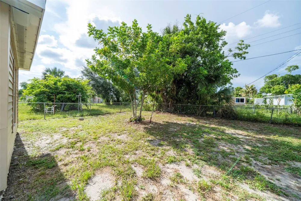 2985 SAINT CHARLES STREET Fort Myers, FL 33916