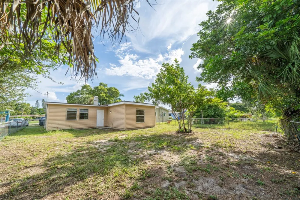 2985 SAINT CHARLES STREET Fort Myers, FL 33916
