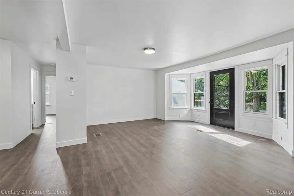 4296 Burgess Road Putnam Township, MI 48169