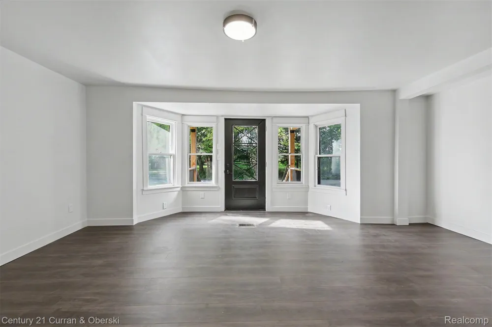 4296 Burgess Road Putnam Township, MI 48169