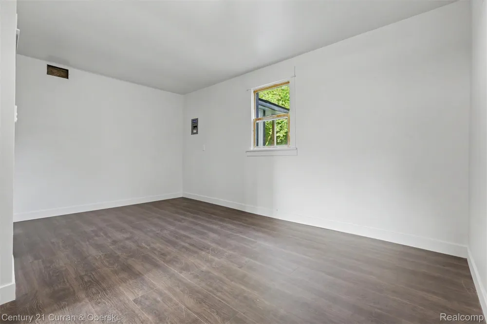 4296 Burgess Road Putnam Township, MI 48169