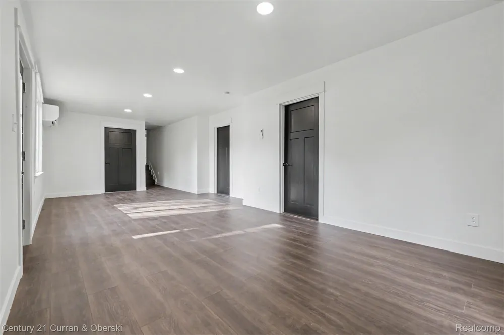 4296 Burgess Road Putnam Township, MI 48169