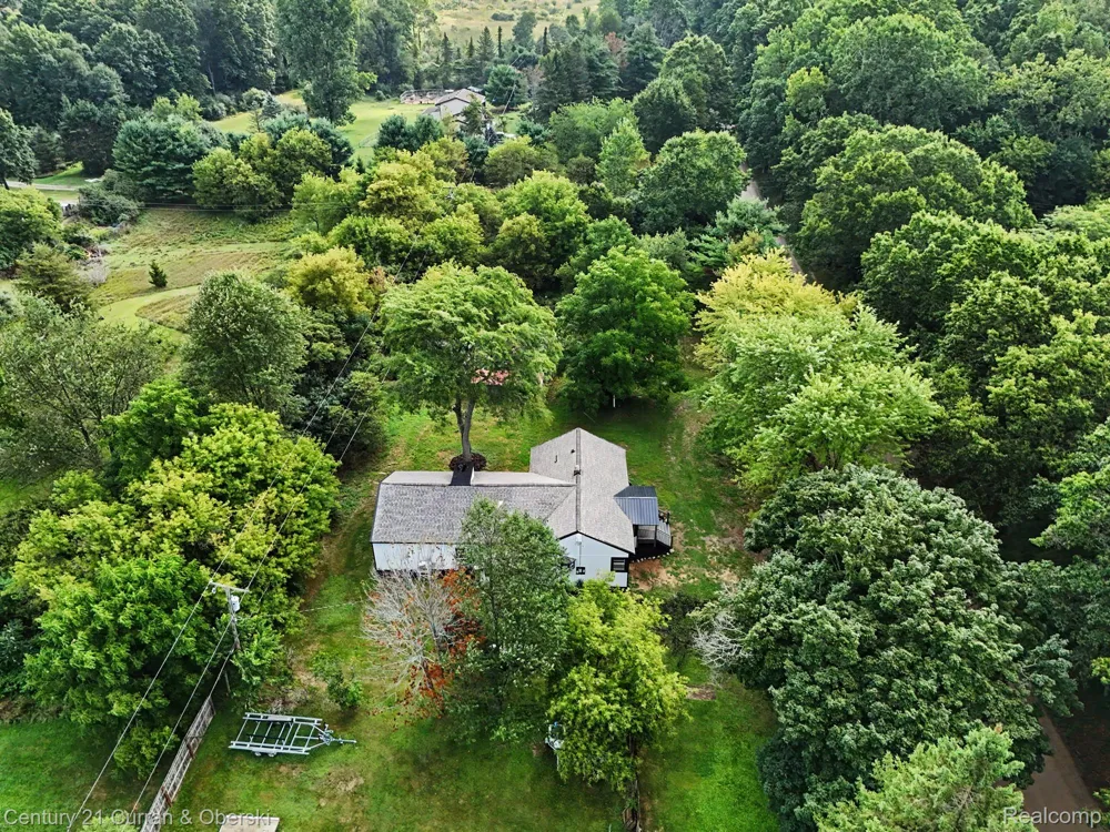 4296 Burgess Road Putnam Township, MI 48169