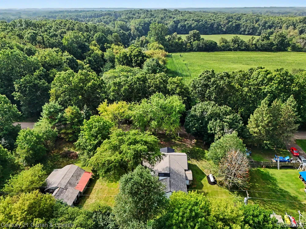 4296 Burgess Road Putnam Township, MI 48169