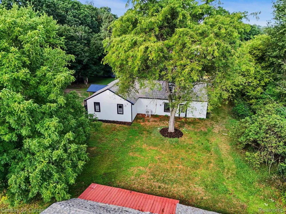 4296 Burgess Road Putnam Township, MI 48169