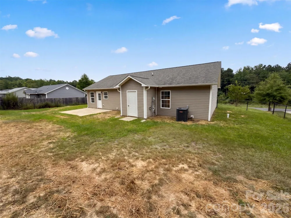 1411 Foxbrook Circle Lancaster, SC 29720