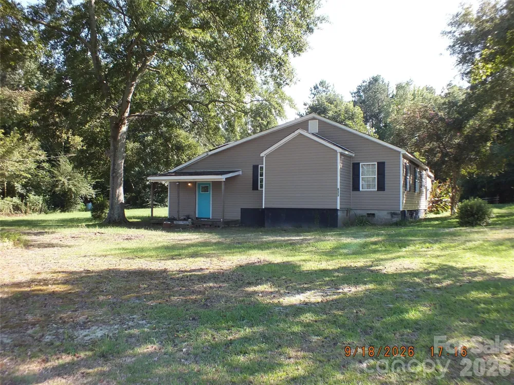 6372 Kershaw Camden Highway Heath Springs, SC 29058
