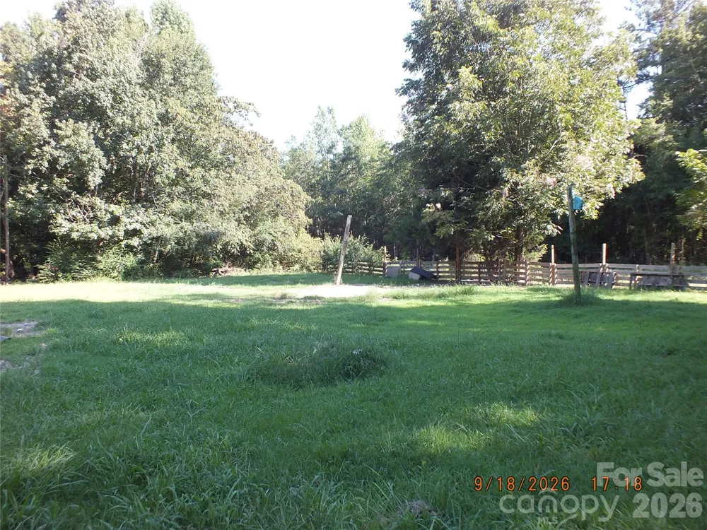 6372 Kershaw Camden Highway Heath Springs, SC 29058