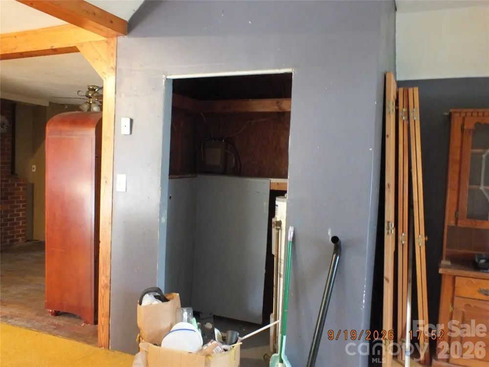 6372 Kershaw Camden Highway Heath Springs, SC 29058