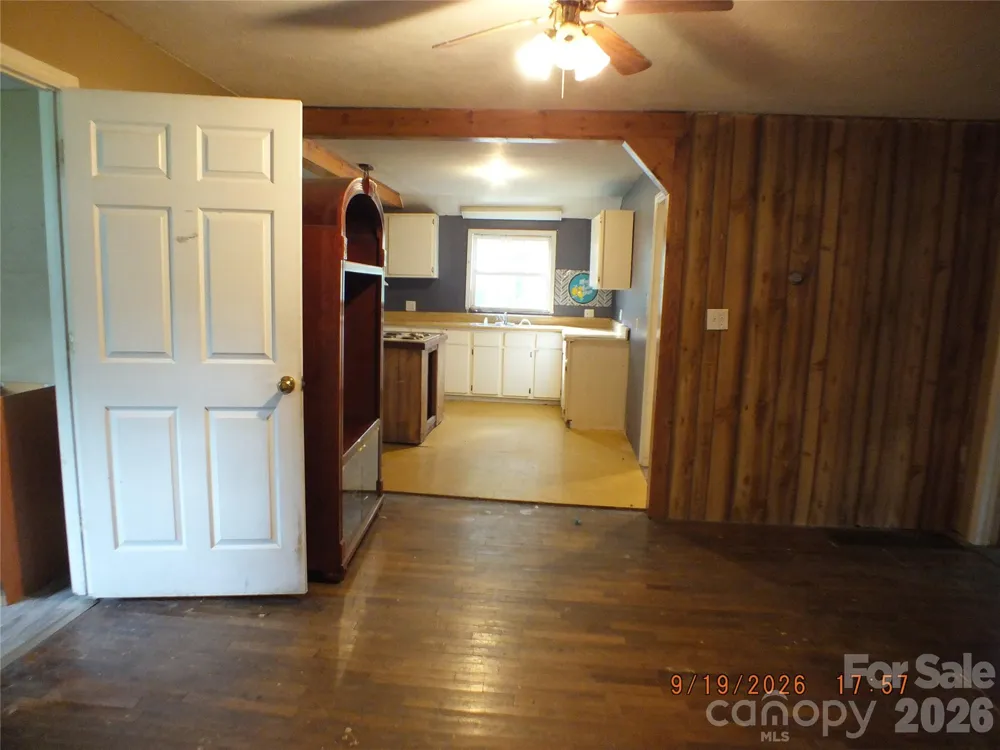 6372 Kershaw Camden Highway Heath Springs, SC 29058