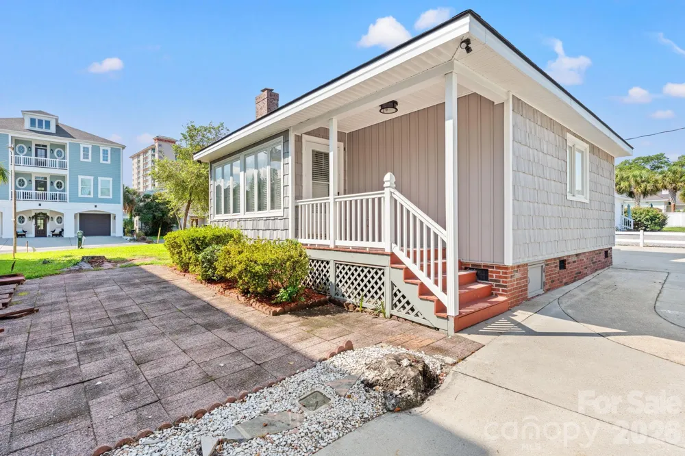 1314 Holly Drive North Myrtle Beach, SC 29582