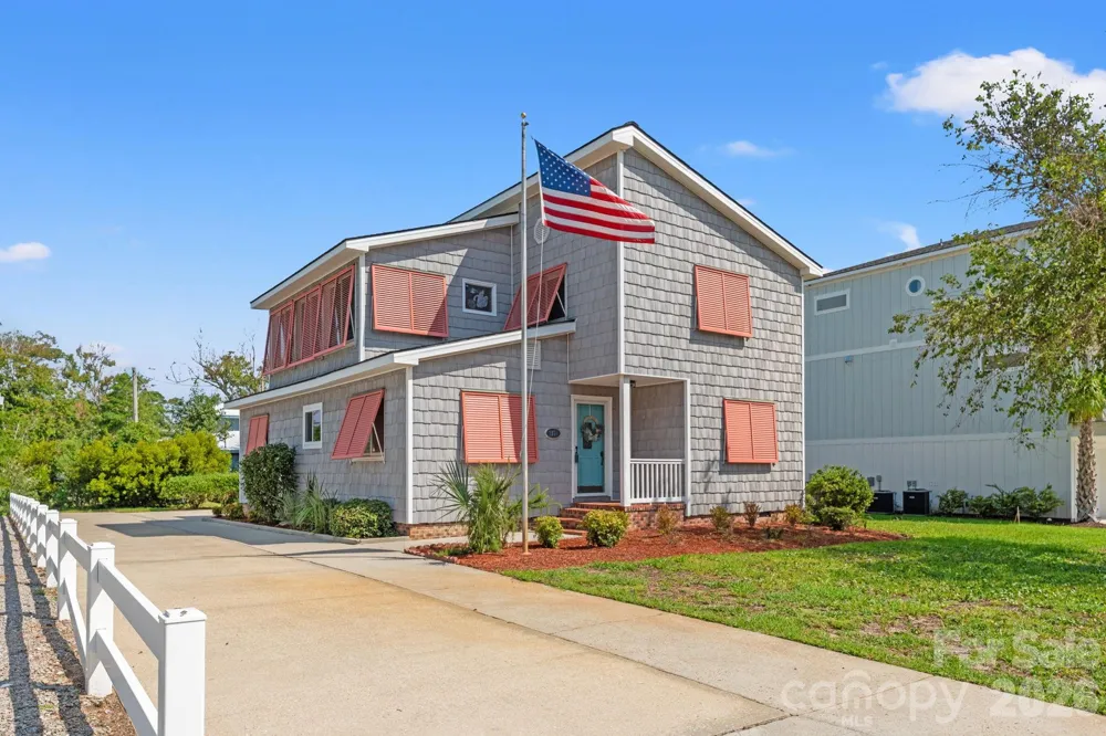1314 Holly Drive North Myrtle Beach, SC 29582