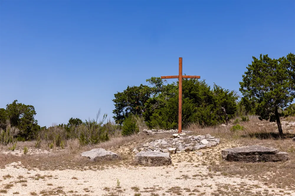 1325 Harper Road Kerrville, TX 78028
